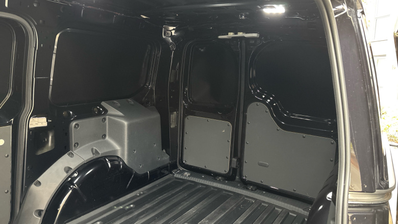 Ford Transit Connect 250 L2 Petrol 1.5 EcoBoost PHEV 150 Limited Van Auto